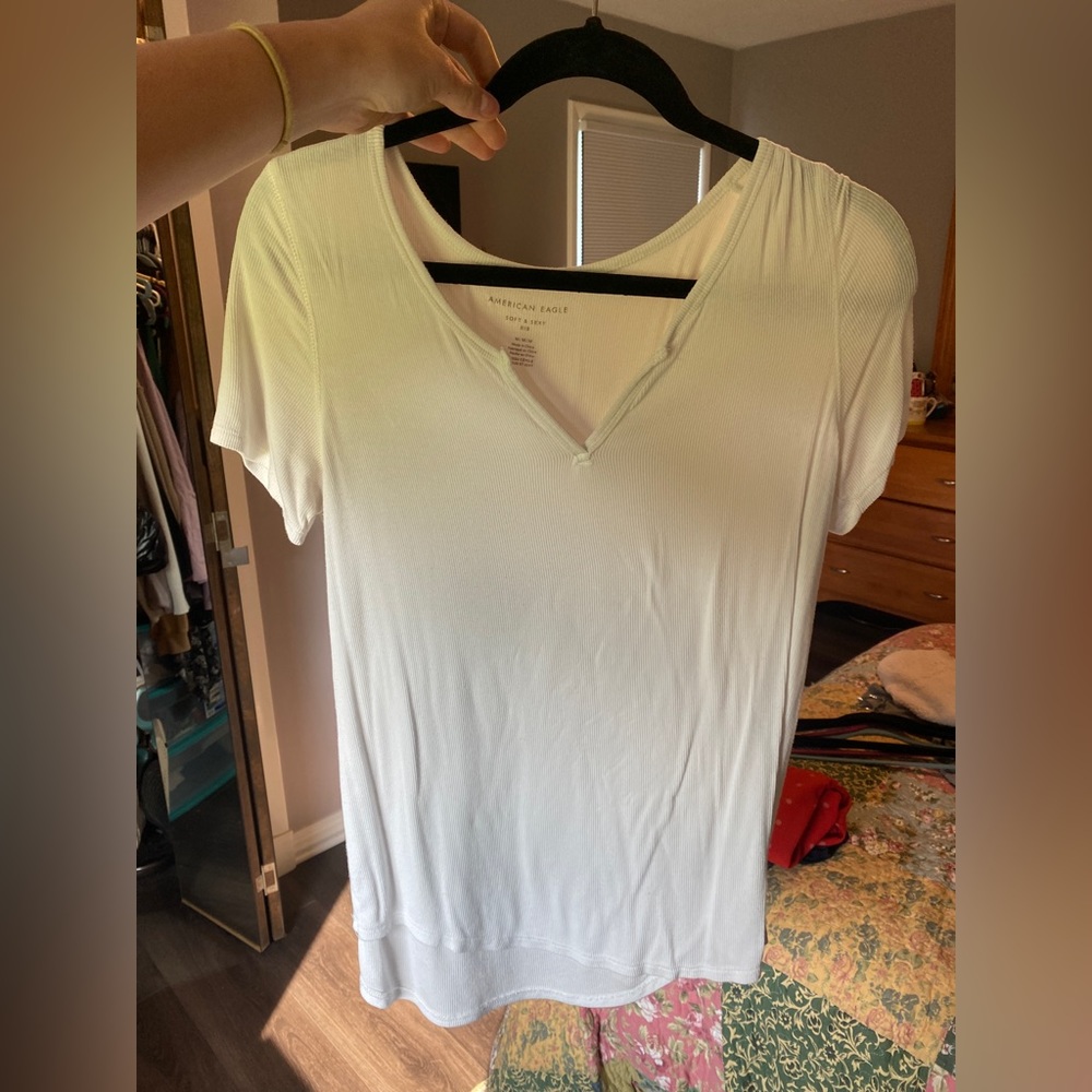American Eagle, soft and sexy lime, white, ribbed, nice shirt
